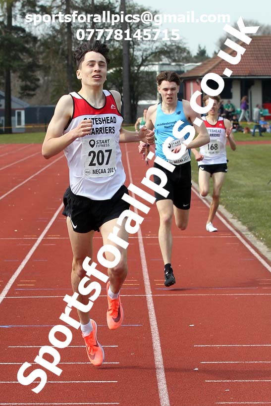 800 metres, 2021 NECAA Open Graded Meeting, Morpeth. Photo: David T. Hewitson/Sports for All Pics